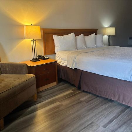 Skyway Inn - Seatac Bagian luar foto