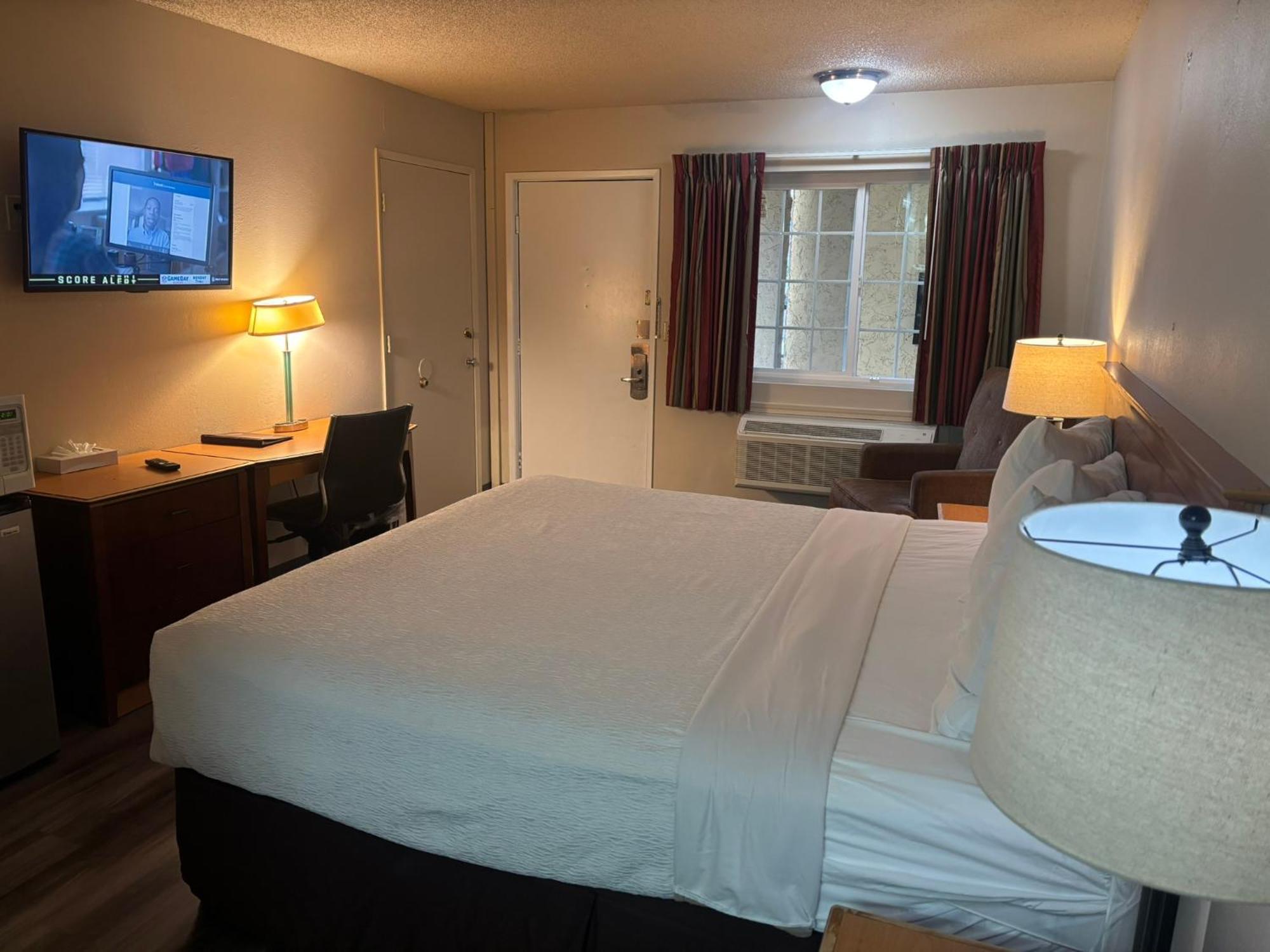 Skyway Inn - Seatac Bagian luar foto