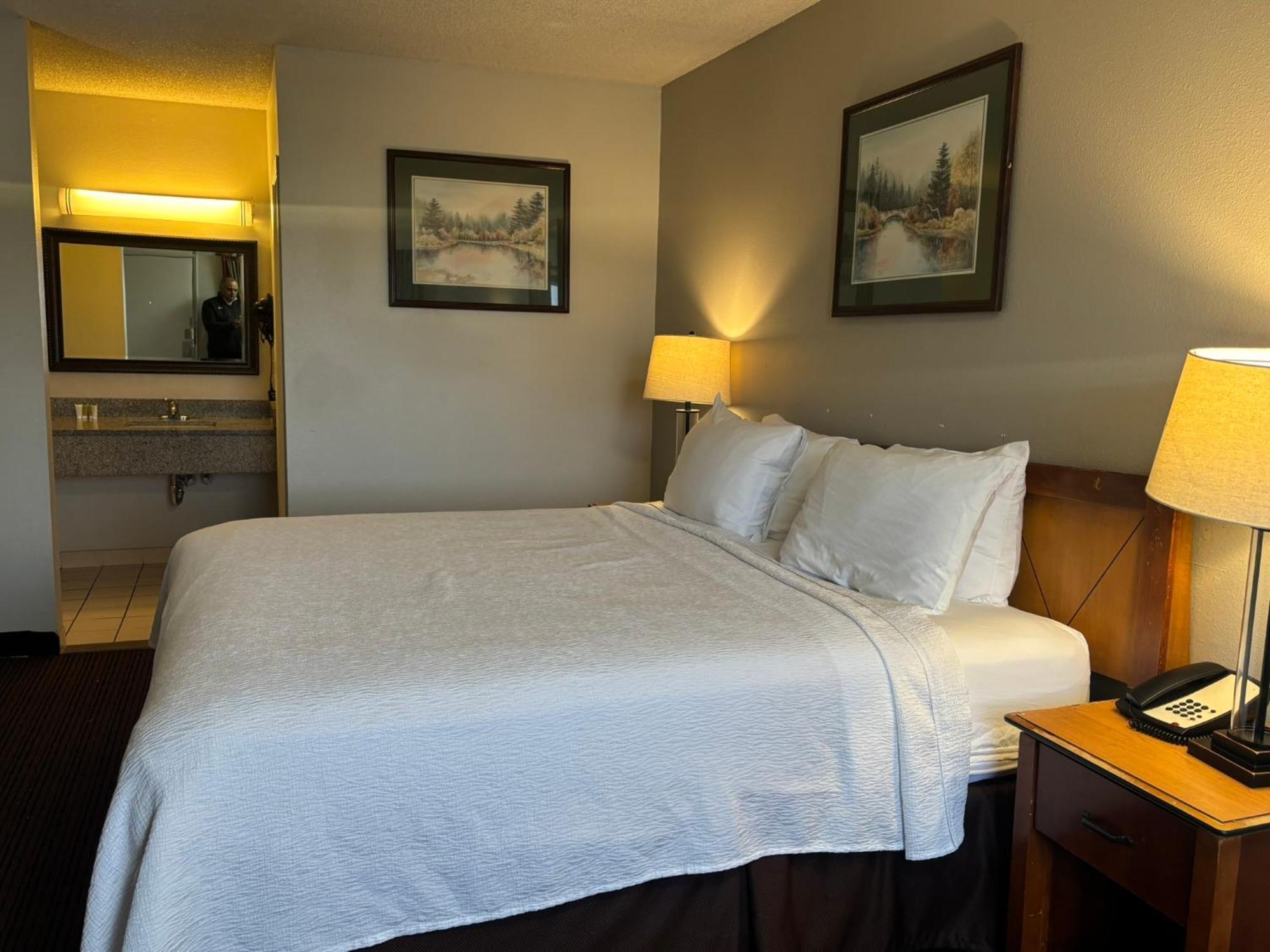 Skyway Inn - Seatac Bagian luar foto